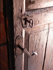 key in door pic